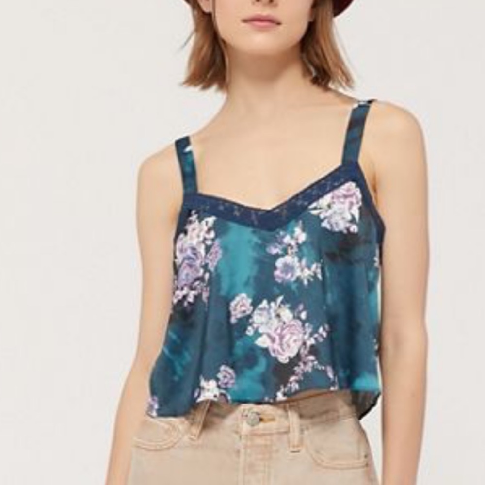 Lace trim tank